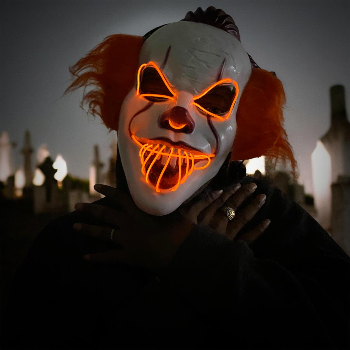 NeonMask® – La máscara LED que brilla en la oscuridad.
